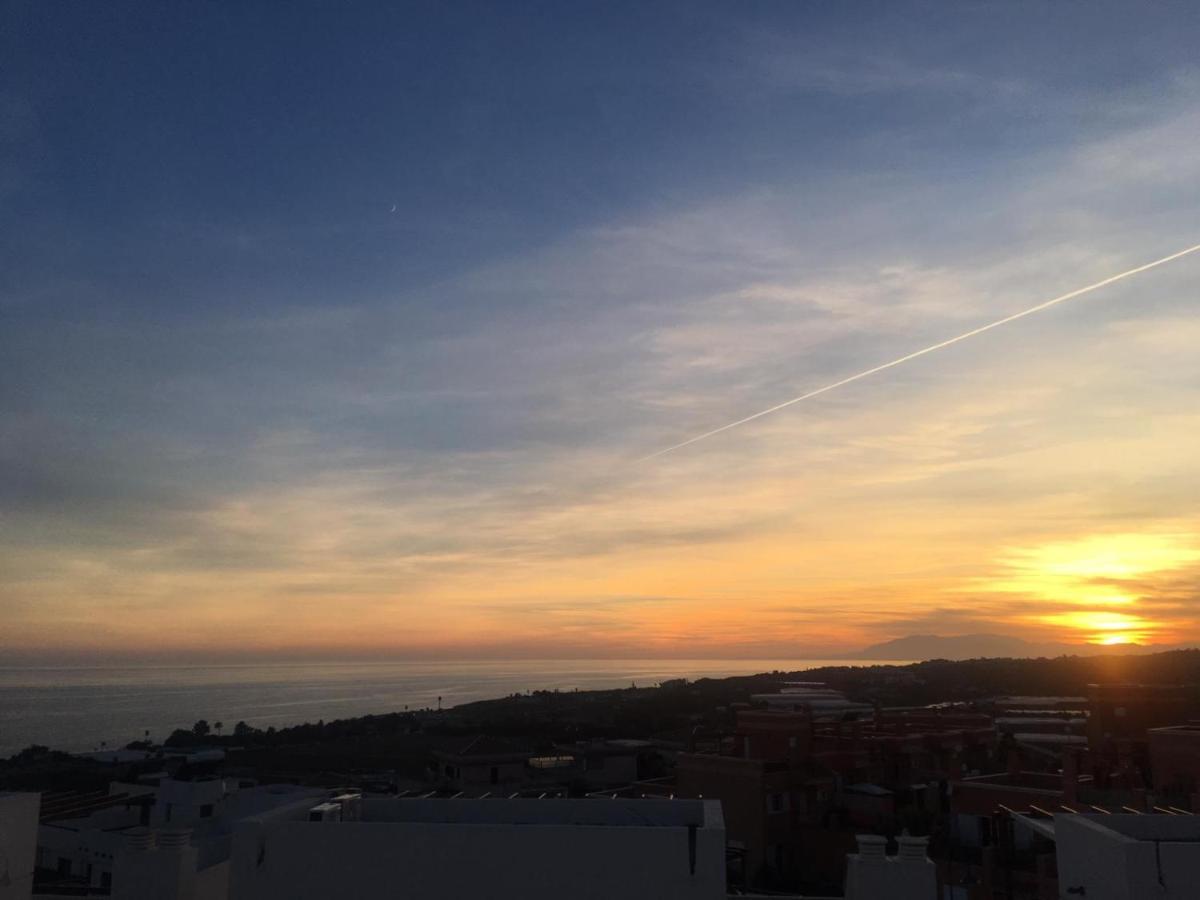 B&B Casa Louisa, Torre Del Mar- Valleniza Μπέλεθ-Μάλαγα Εξωτερικό φωτογραφία